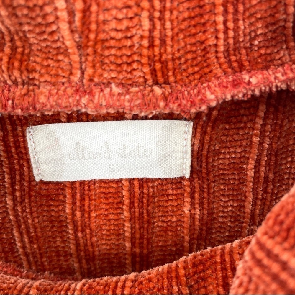 Altar'd State Cropped Chunky Crop Turtle Neck Burnt Orange Fall Sweater - Picture 6 of 7